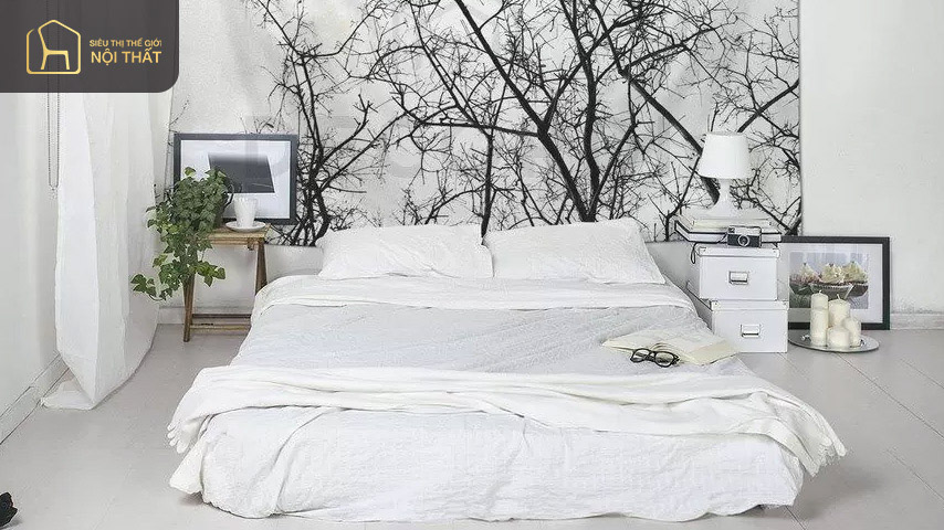 Để giúp cho không gian phòng ngủ nhỏ thêm rộng rãi thì lựa chọn phong cách trang trí không giường là lựa chọn thông minh