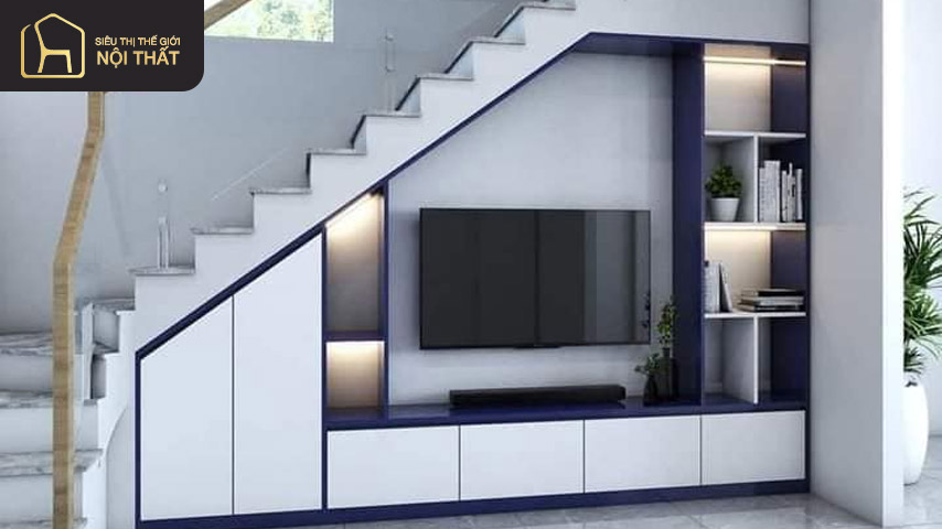 Mẫu tủ dưới chân cầu thang dùng làm tủ TV phong cách hiện đại